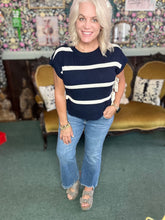 Load image into Gallery viewer, Kancan Mid Rise Crop Flare JEANS
