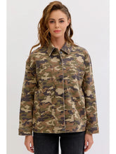 Load image into Gallery viewer, Camo Oversized Jacket
