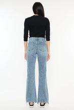 Load image into Gallery viewer, PETITE KANCAN PINTUCK DETAILING FLARE JEANS
