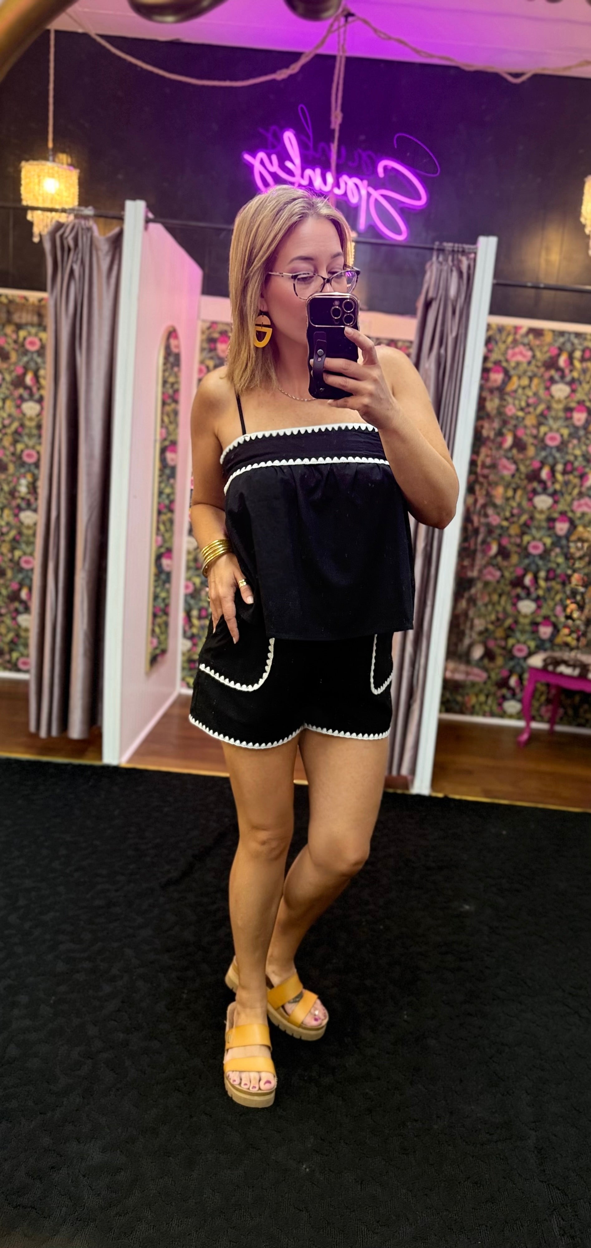BLACK AND WHITE SCALLOP TRIM SHORTS SET
