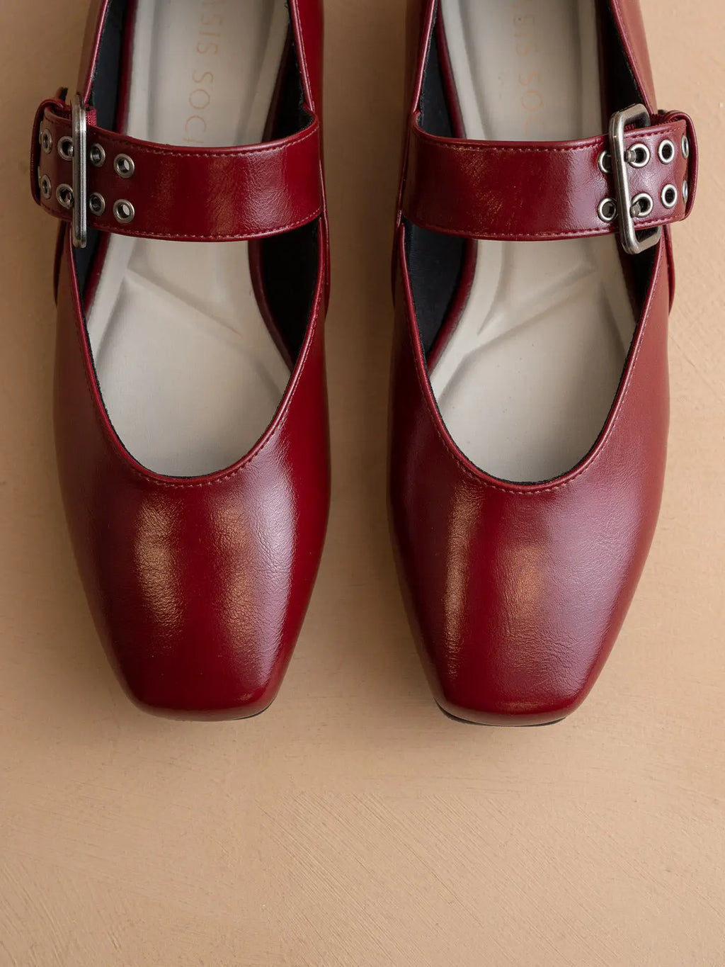 The Soho | Wine Ballet Fall Flat with Buckle in Wine