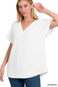 V-NECK HI-LOW HEM TOP IN OFF WHITE