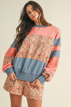 Load image into Gallery viewer, Floral Panel Contrasted Color Block Sweatshirt
