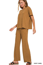 Load image into Gallery viewer, Short SLEEVE Top &amp; Pants 2pcs Set IN DEEP CAMEL
