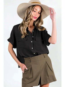 BLACK Collared Short Roll-Up Sleeve Pocket Detail Top