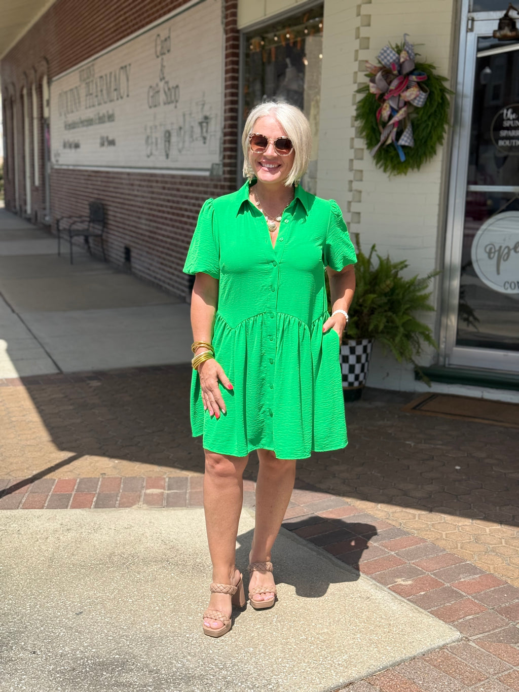 KELLY GREEN SCALLOP WAIST MINI DRESS