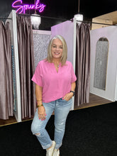 Load image into Gallery viewer, SPLIT NECK TOP IN LIGHT MAUVE PINK
