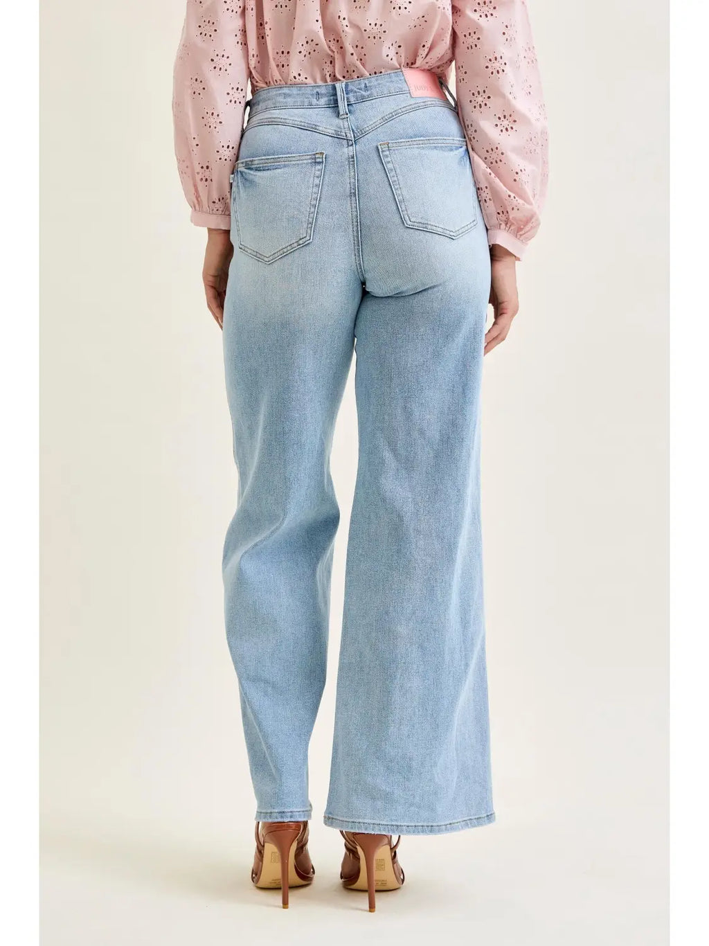 Judy Blue Light Wash  Retro Wide w/ Curve Coin Jeans
