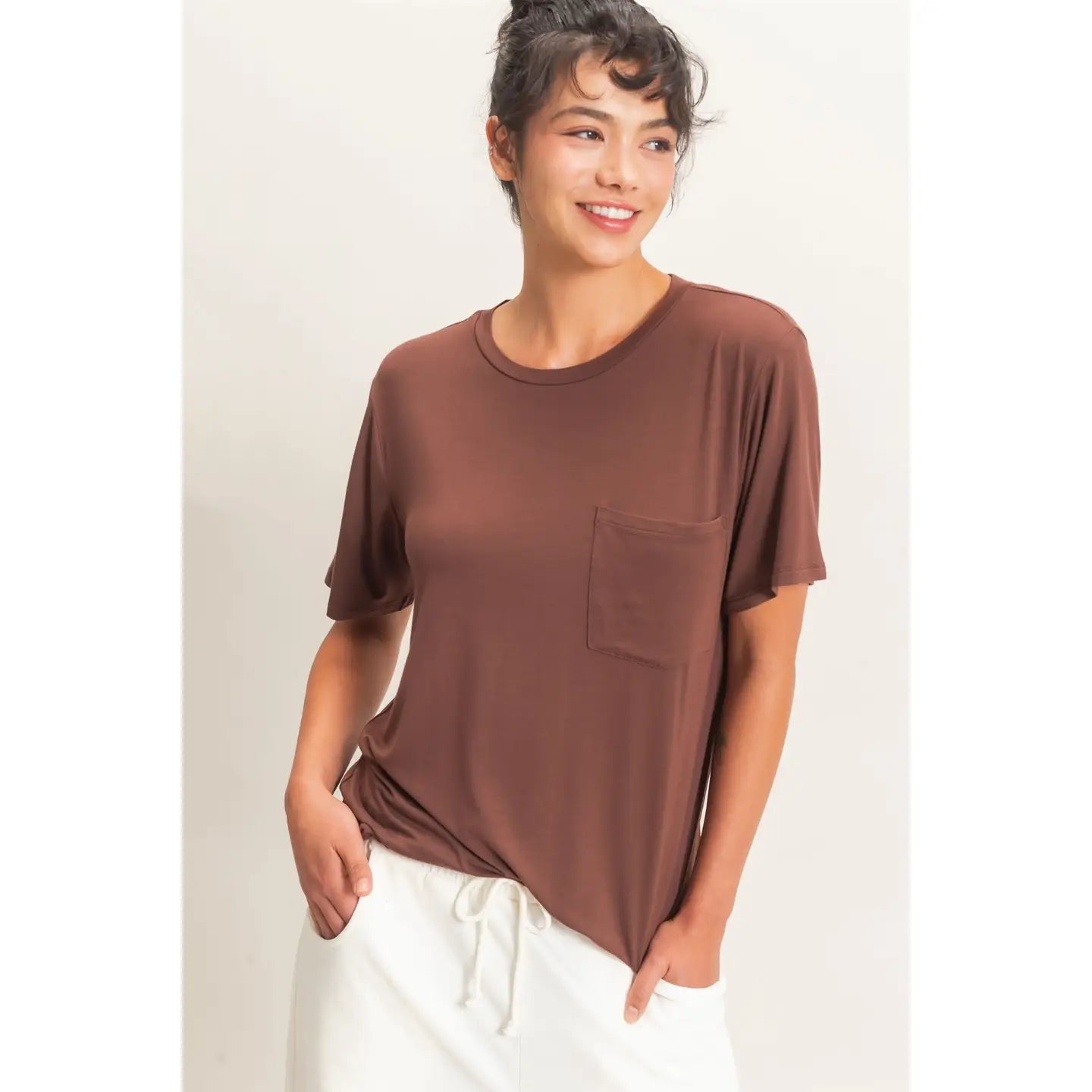 Crew Neck Pocket Tee in Dark Brown