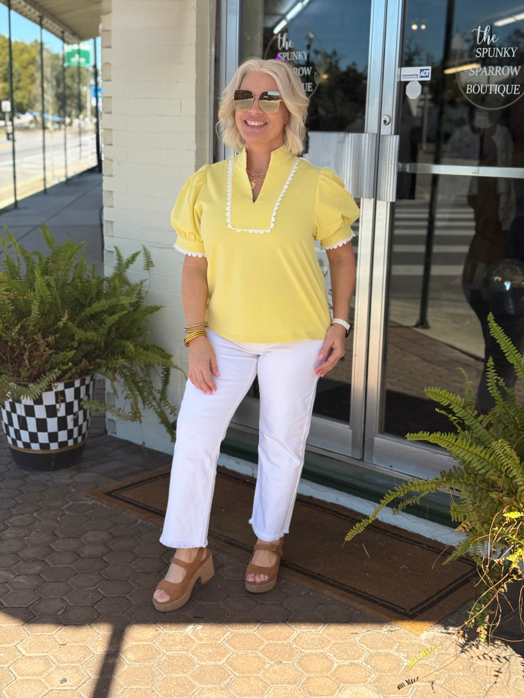 Kancan High Rise Cropped Straight Jeans in White