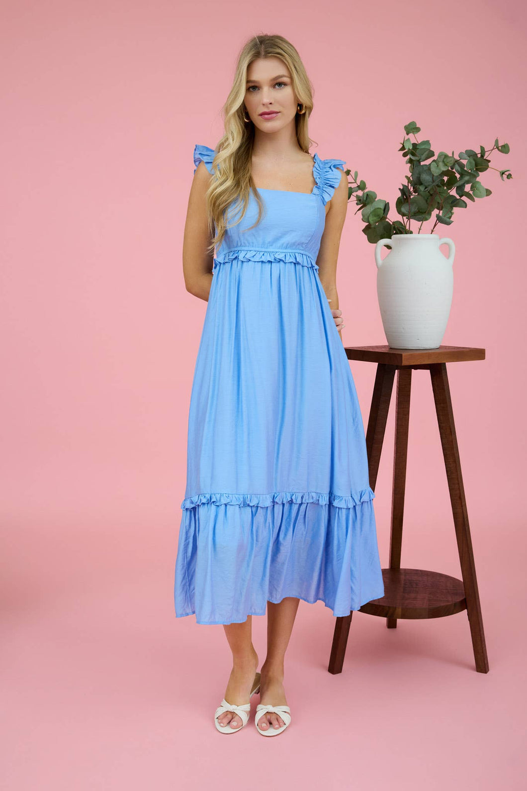 RUFFLE DETAIL EMPIRE WAIST SLEEVELESS MIDI DRESS: BLUE