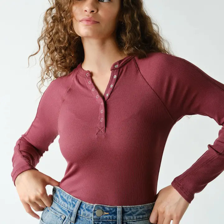 Rosewood Long-Sleeved Micro-Ribbed Henley Top