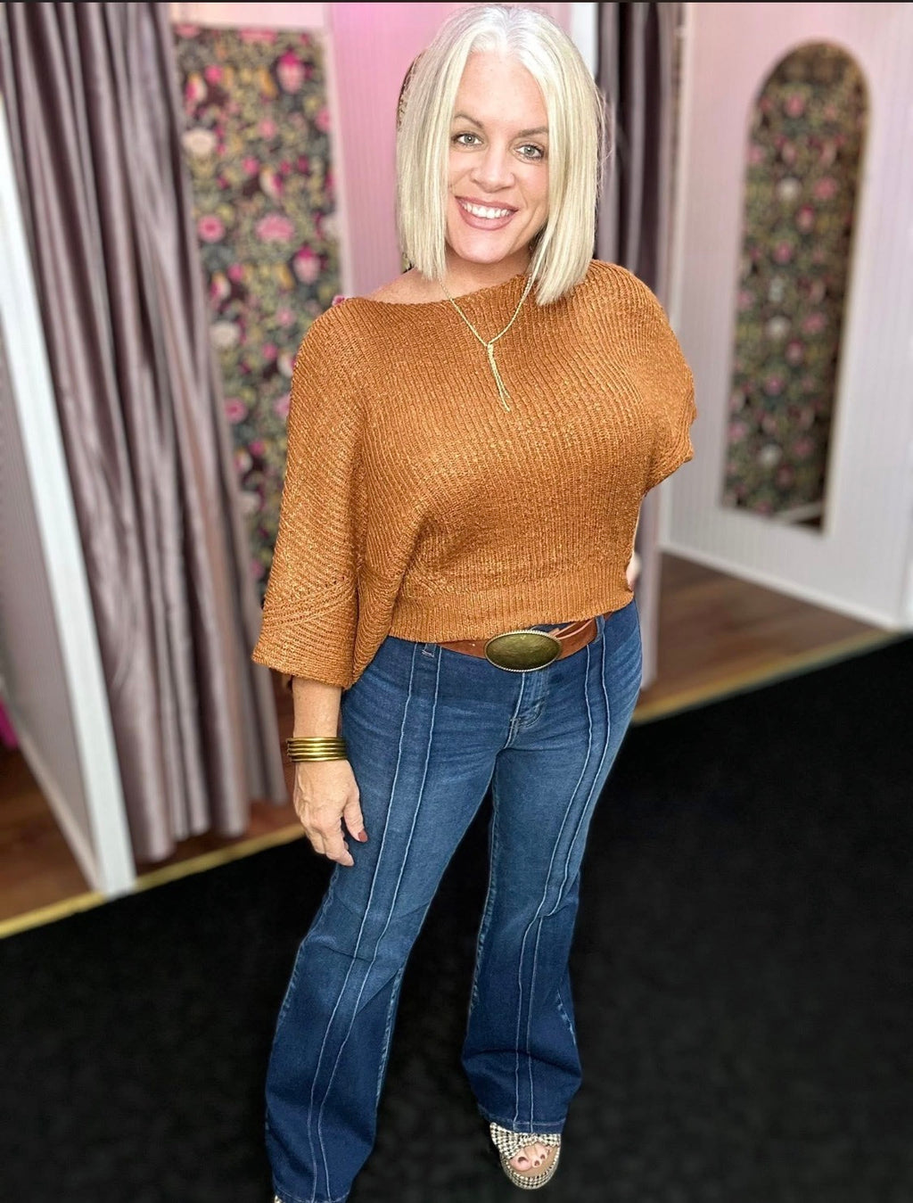 Petite Date night Flare jeans with Pintuck Seam