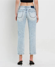Load image into Gallery viewer, Clearance LOVERVET Mid Rise Crop Regular Straight Jeans

