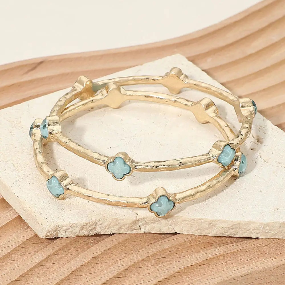 2PCS - Quatrefoil Stone Accent Hammered Metal Multi Layered Bangle Bracelets