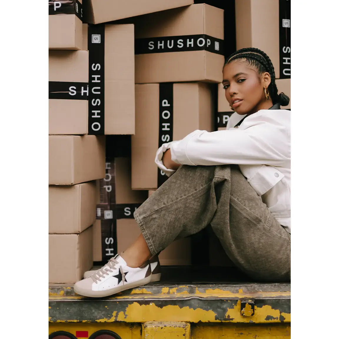 SHU SHOP PAMELA BROWN + BLACK
