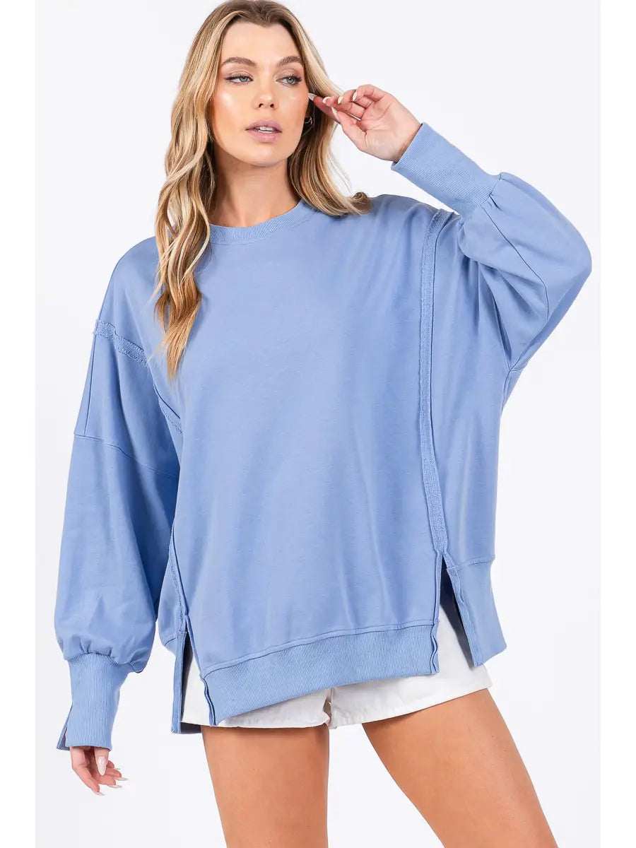 Oversized Slit Detailed TOP IN BLUE