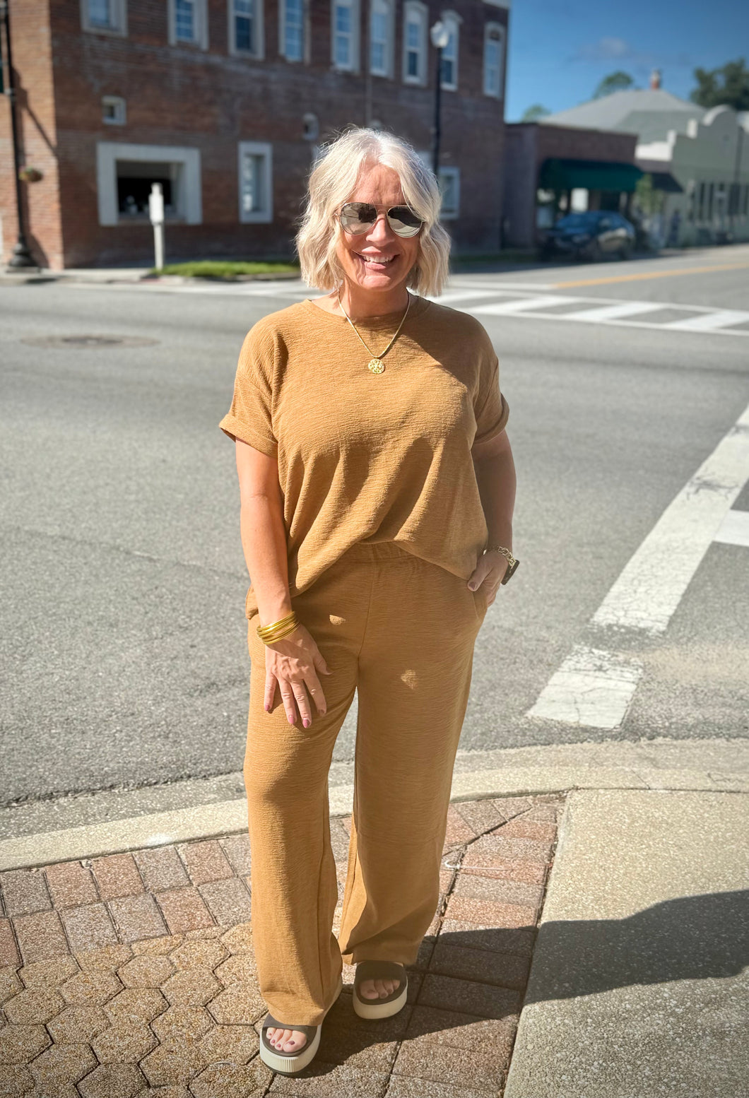 Short SLEEVE Top & Pants 2pcs Set IN DEEP CAMEL