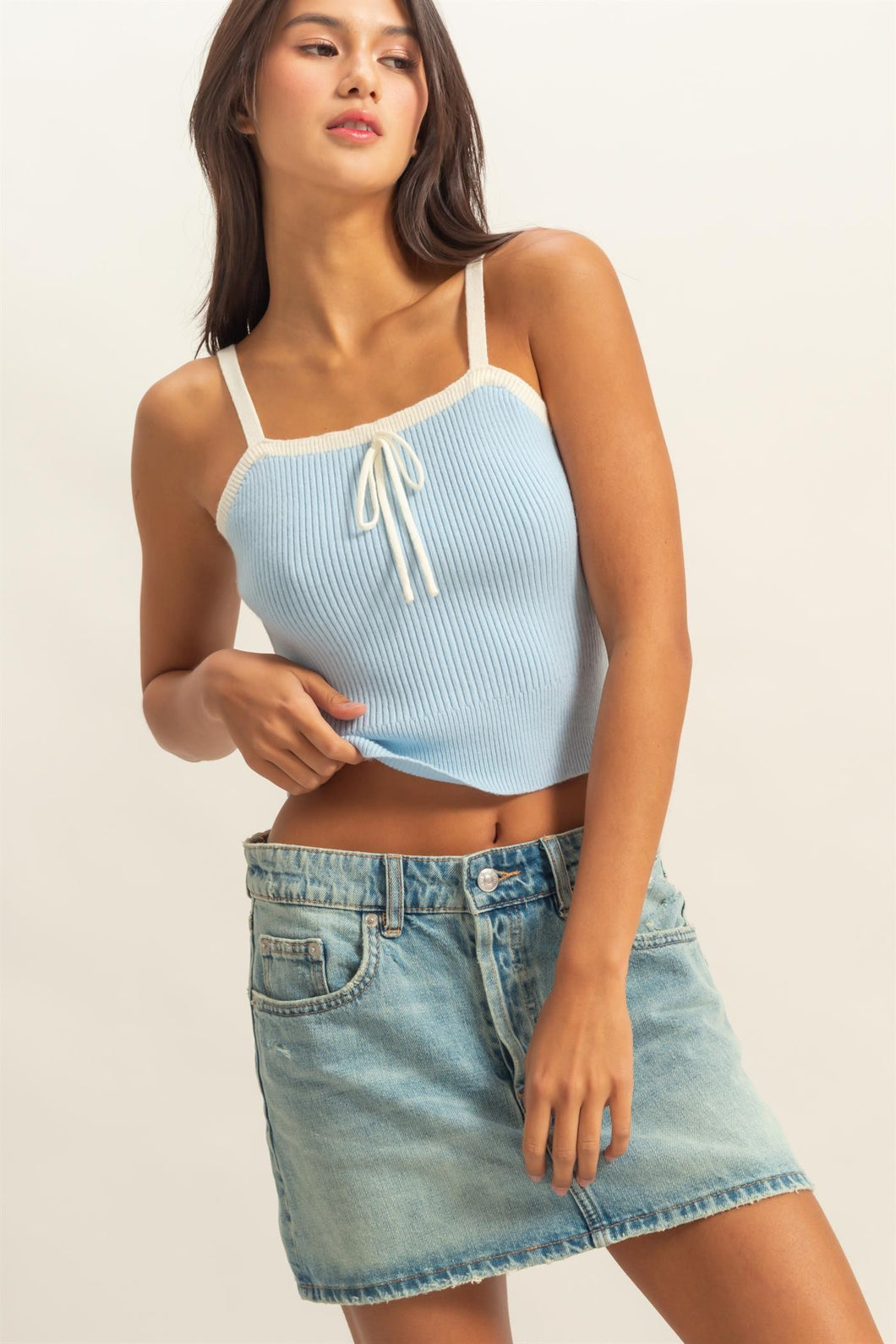 JUNIORS Square Neck Ribbone Knit Top