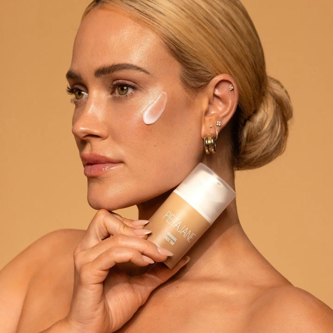 PETA Jane gradual face tan lotion