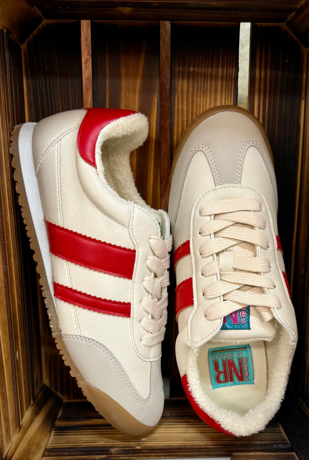 Madrid Sneaker in Beige and Red