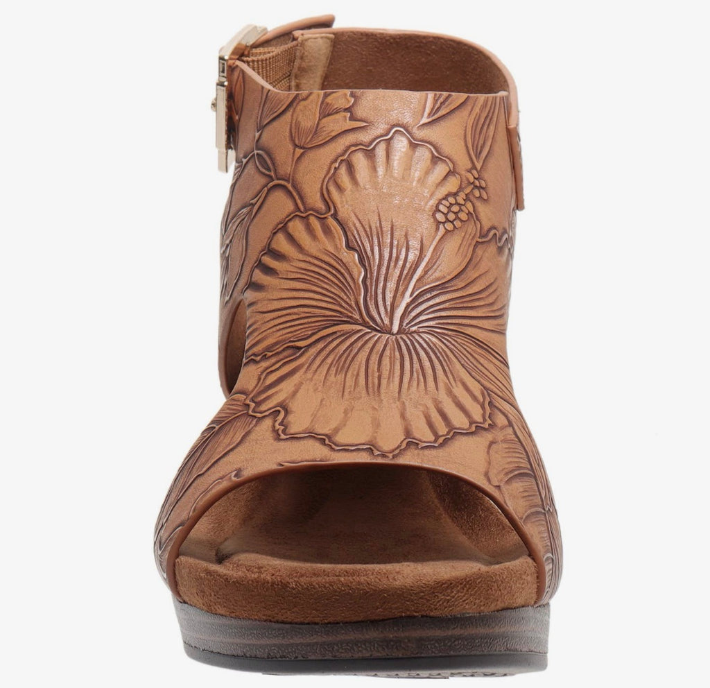 Pierre Dumas tooled block heel wedge