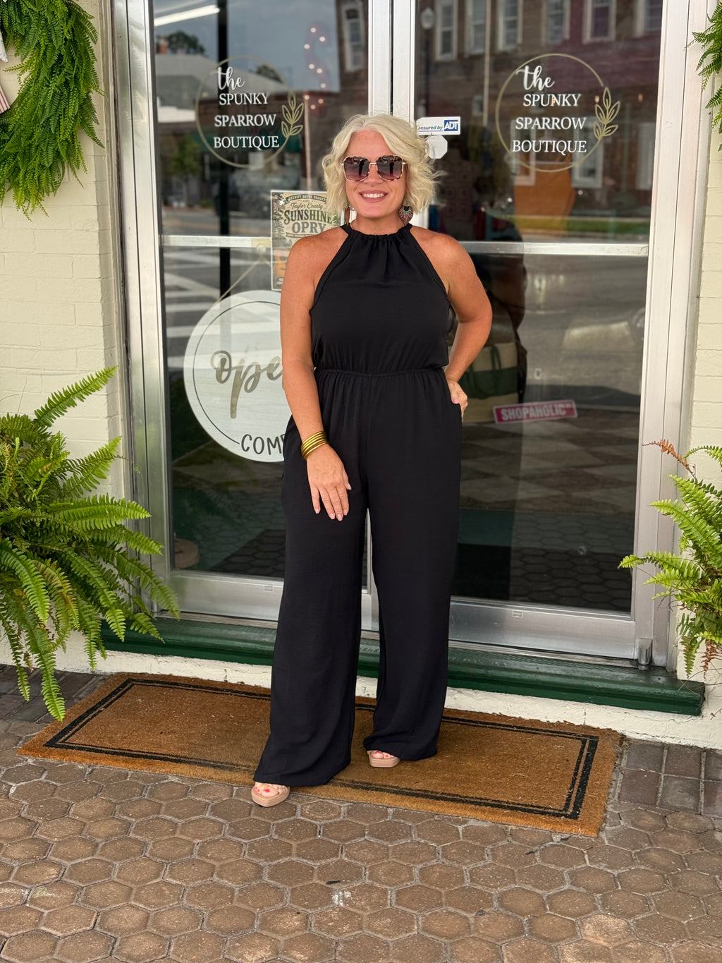 SLEEVELESS BLACK JUMPSUIT