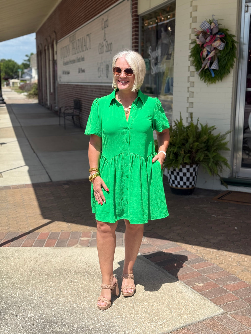 KELLY GREEN SCALLOP WAIST MINI DRESS
