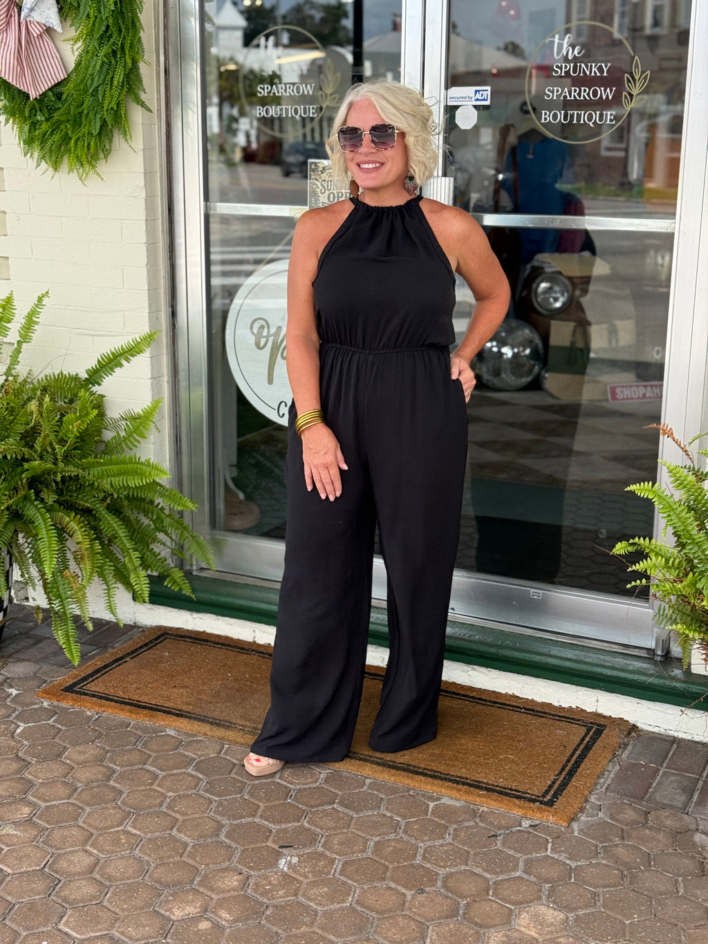 SLEEVELESS BLACK JUMPSUIT
