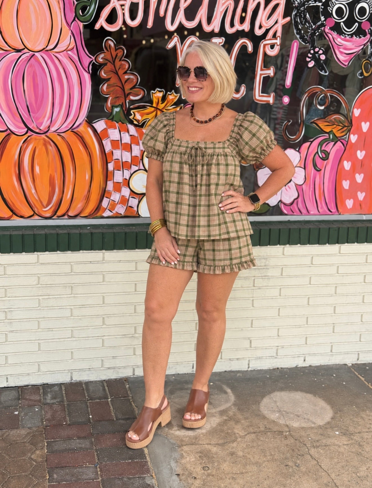 CAMEL COMBO Plaid Top Matching Ruffle-Hem Shorts SET