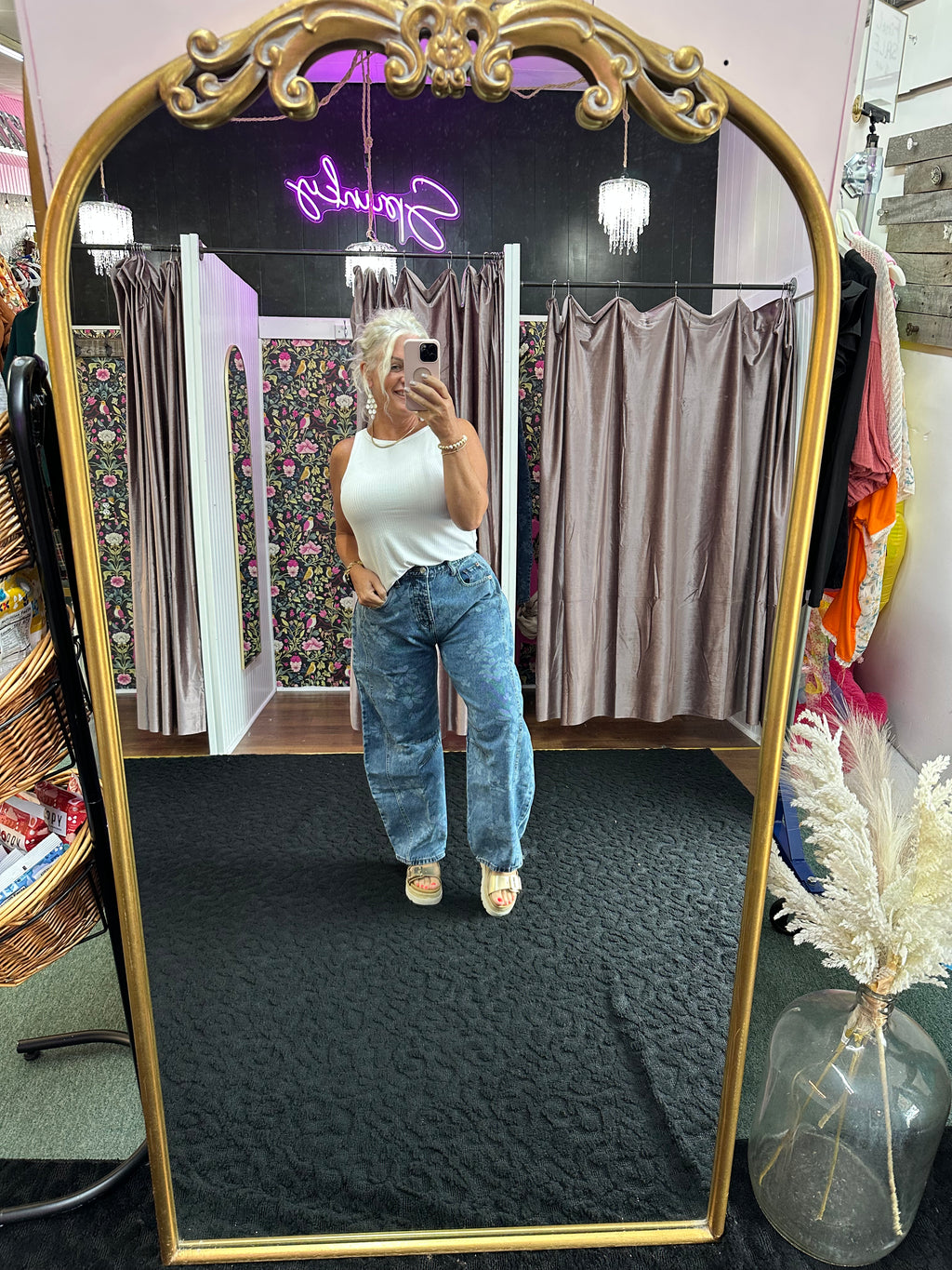 FLORAL PRINT DENIM BARREL JEANS