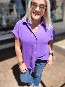 Pleated Button Woven Top in orchid glow