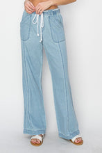 Load image into Gallery viewer, Risen High Rise Wide Leg Pull-On Jeans in Medium Wash
