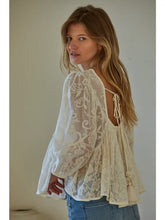 Load image into Gallery viewer, 3/4 Sleeve Open Back Lace Top
