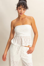 Load image into Gallery viewer, JUNIORS Peplum Hem Eyelet Tube Top
