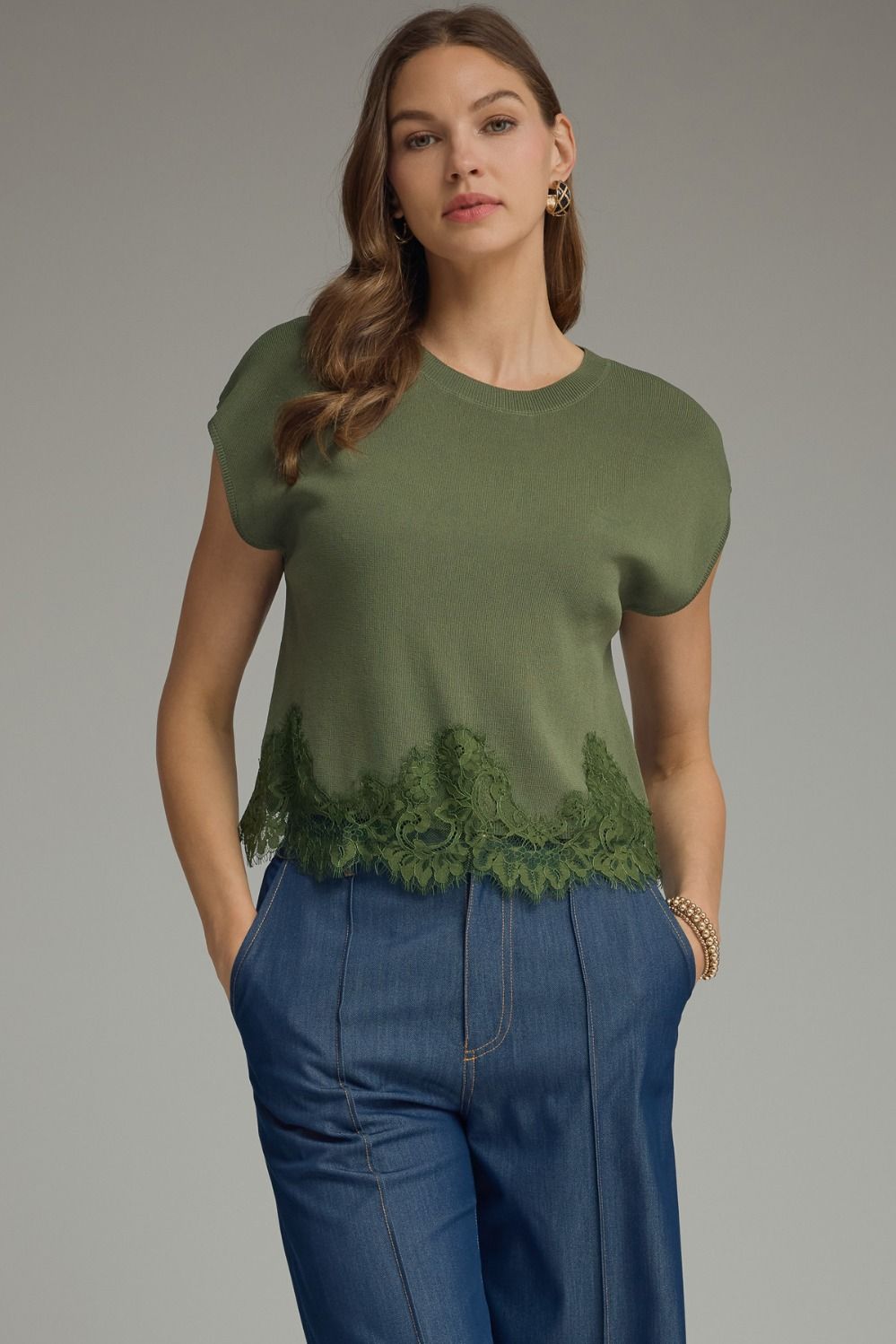 OLIVE LACE TRIM TOP