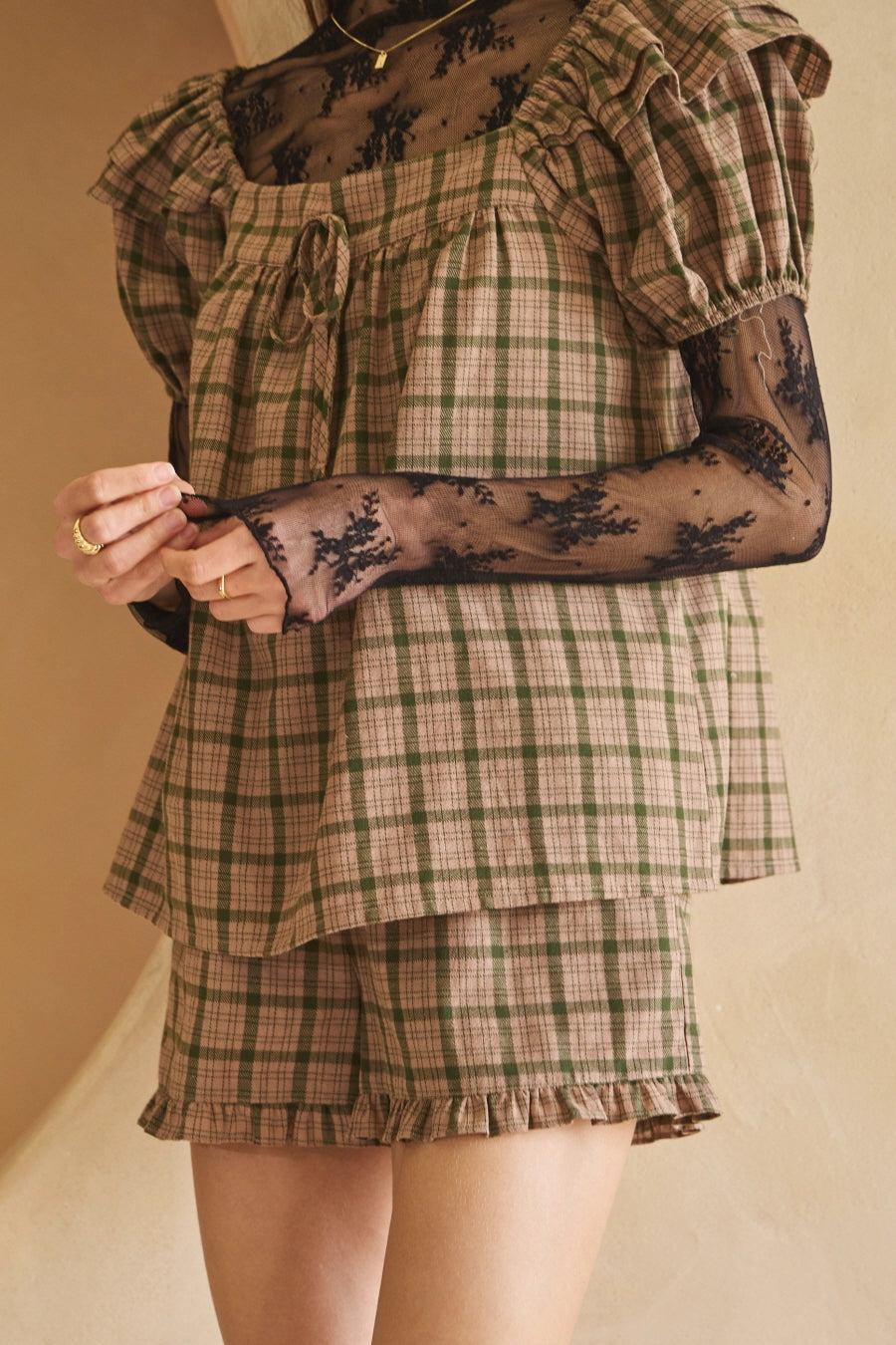 CAMEL COMBO Plaid Top Matching Ruffle-Hem Shorts SET